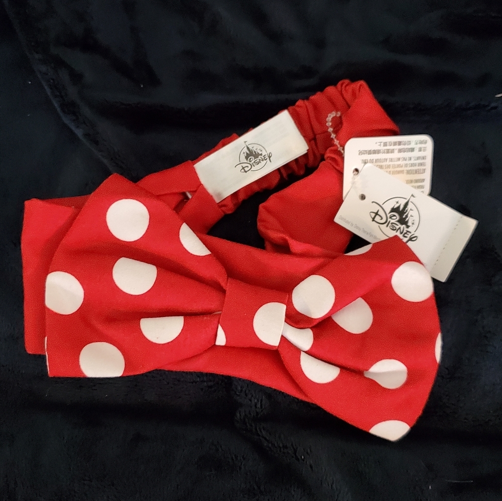 NWT Disney Minnie Bow headband